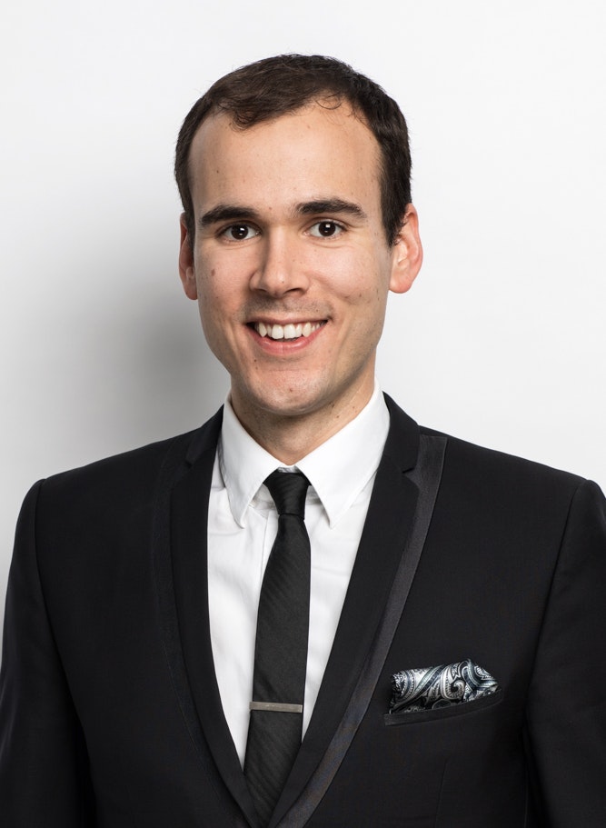 Étienne Roy, Financial Planner and Mutual Fund Representative